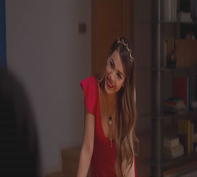 iar în al doilea rând, eu nu stau cu Yvonne la aceeași masă." Selene spera din tot sufletul - xE03xS01 haters gonna h a t e