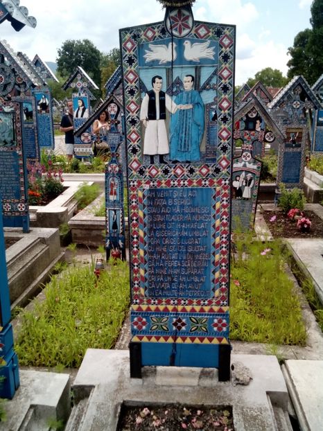  - Cimitirul vesel