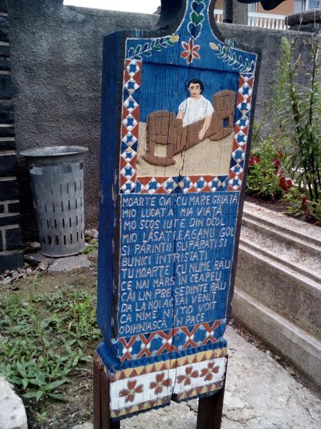  - Cimitirul vesel