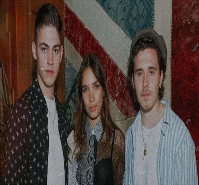 E doar o fată și un băiat. #Cher. E tot ce am mai bun. Asta e, uite-l pe mini Beckham atunci - Episodul 3