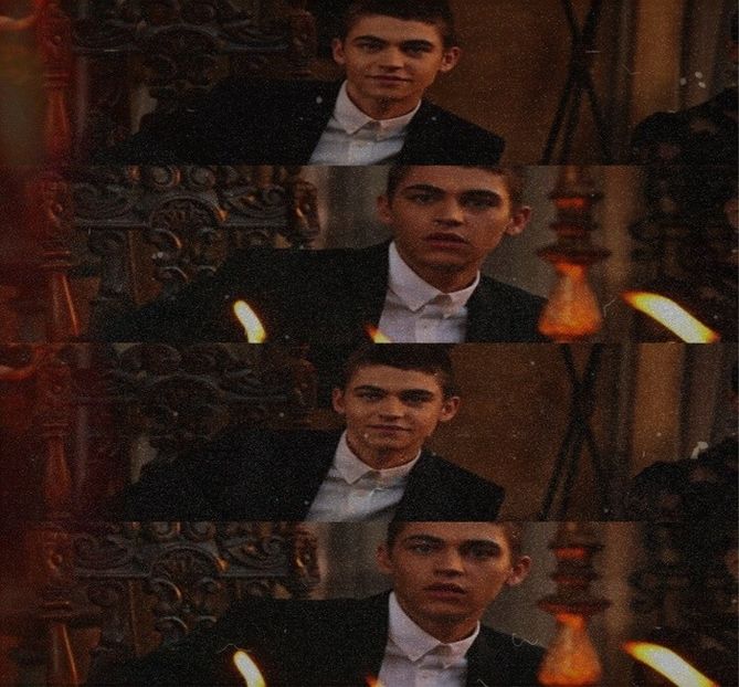 Ai mei sunt făcuți din vată de zahăr :* Wow ai scris la 3 poze. #Șer. Nu mă uit ești chioară ? - Episodul 3