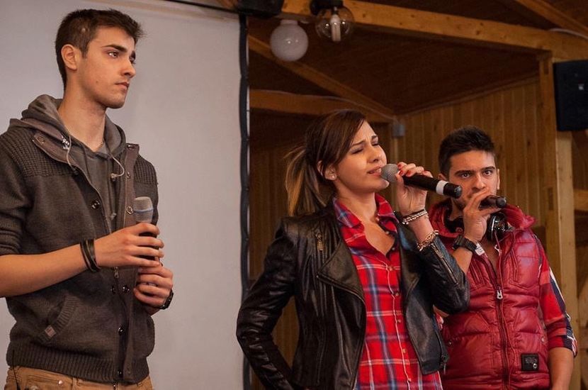 BBA7B967-9C47-41A6-B990-D65643B6D3D4 - 001a Alina și Dorian