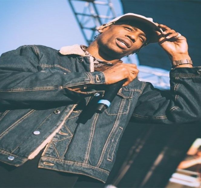 — Conform aşteptărilor sale. Un sunet identic unui încercat pufnet îi părăseşte buzele, - 11 Quit talking all that nonsense