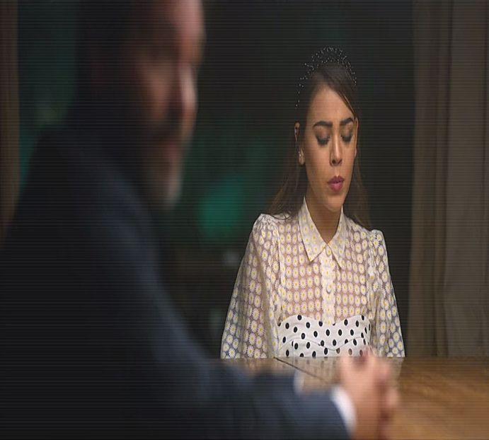 ei o familie. Nu putea fi decât recunoscătoare pentru oamenii ăștia, iubindu-i din tot sufletul. - xE03xS01 haters gonna h a t e