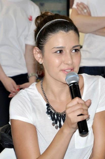 64722532-9C6F-4012-9BDB-99A3178E570D - 001a Alina și Dorian