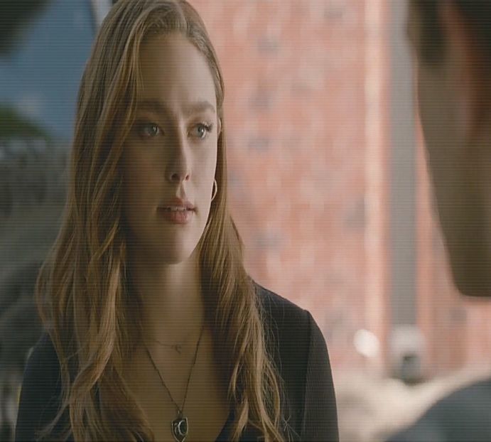 Erin tresare când îl aude pe Giovanni, aflându-se în momentul ăla într-o oarecare stare de - xE04xS01 haters gonna h a t e