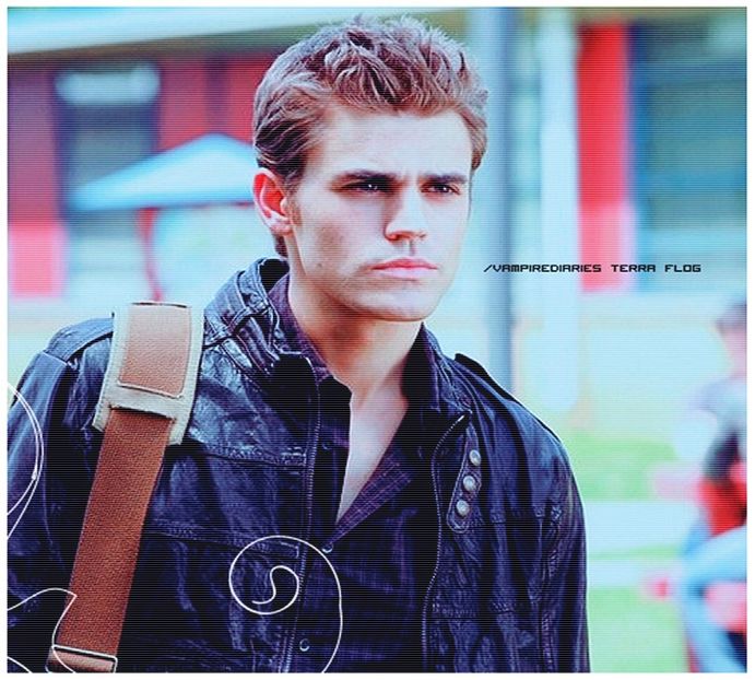 》se uită la ea, cu o față tristă, evident prefăcându-se. "Eu i-am spus dinainte de nunta + - xE04xS01 haters gonna h a t e