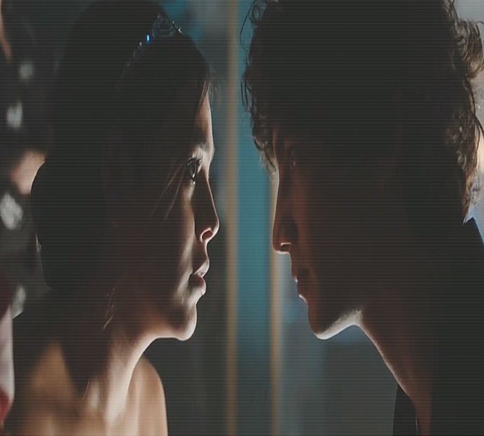 să îi spună ce avea de gând. "Toată treaba cu Nate e terminată." îi spune brusc, out of context. - xE04xS01 haters gonna h a t e