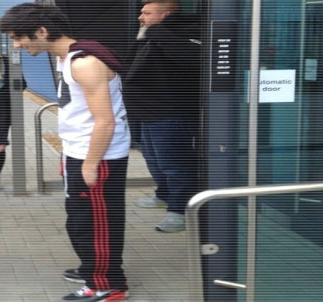 — Anticipă întrebarea care-ar urma a-i fi adresată şatenei. Astfel că, printr-o mişcare destul - 11 Quit talking all that nonsense