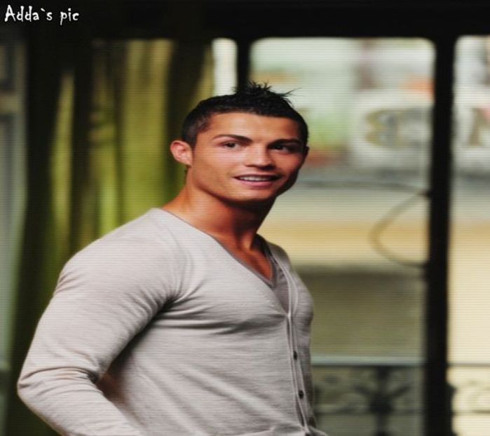 Buna ziua, sigur. Intrati in stanga, acolo este camera de cosmetica. - episodul 77