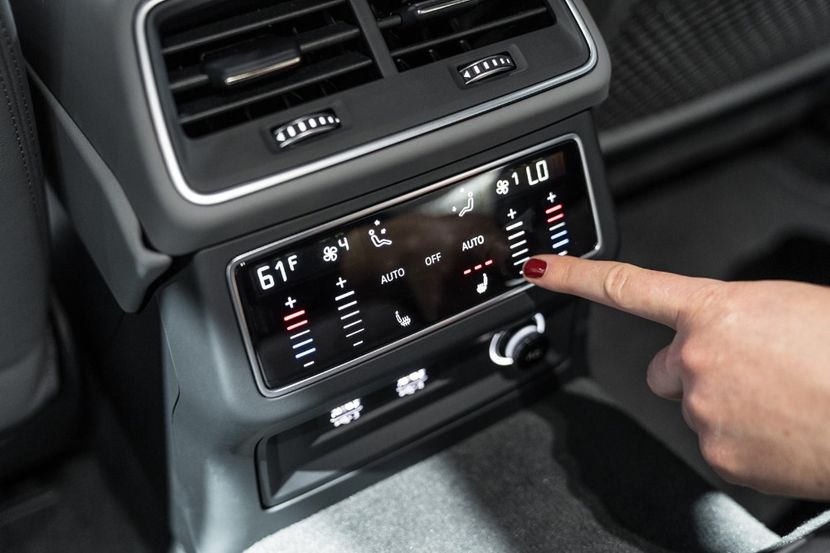 2019-2020-audi-a6-air-vents-carbuzz-551163-1600 - Masini 2019-2020 Audi A6