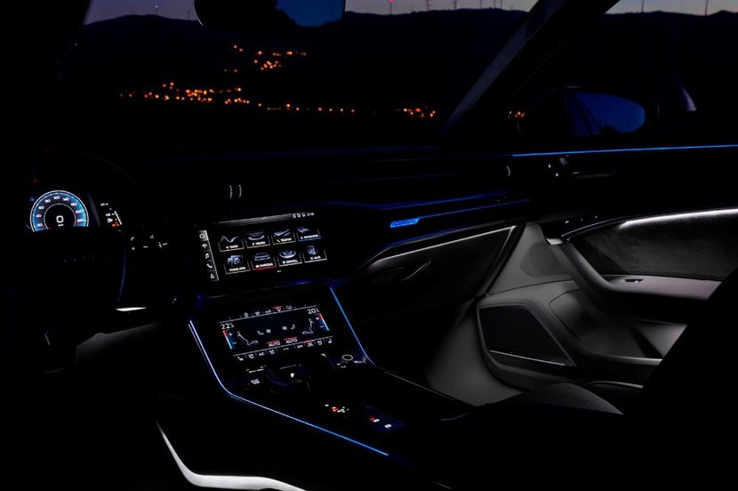 2019-2020-audi-a6-interior-lighting-carbuzz-448491-1600 - Masini 2019-2020 Audi A6