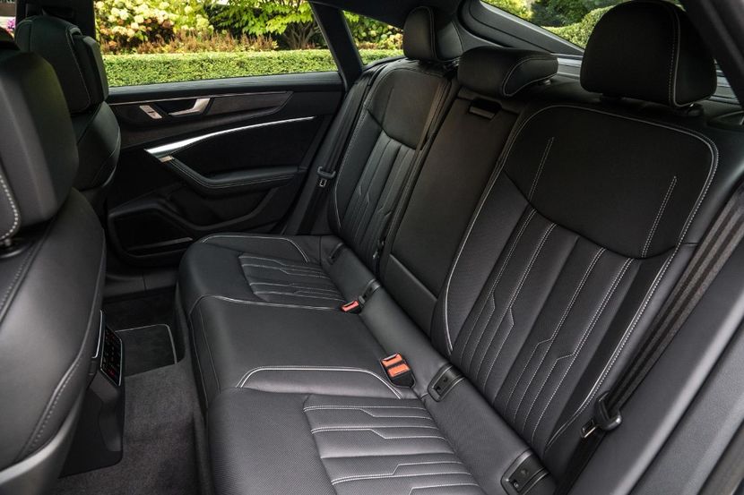 2019-2020-audi-a6-rear-passenger-seats-carbuzz-551171-1600 - Masini 2019-2020 Audi A6