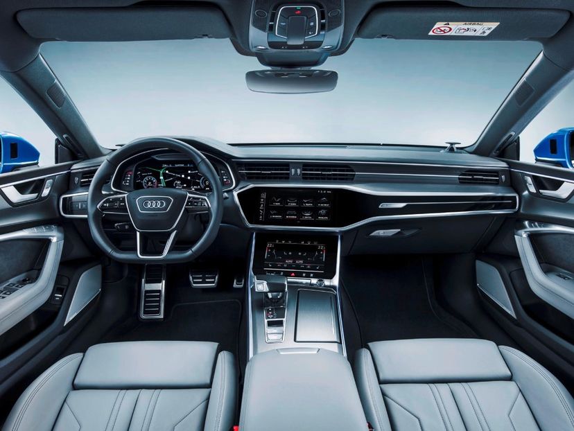 2018-2020-audi-a7-sportback-dashboard-carbuzz-448639-1600 - Masini 2019 Audi A7 Sportback