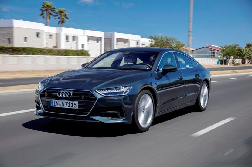 2018-2020-audi-a7-sportback-front-view-driving-carbuzz-448601-1600 - Masini 2019 Audi A7 Sportback
