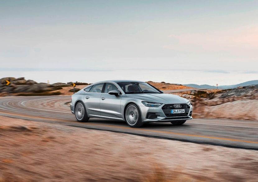 2018-2020-audi-a7-sportback-front-view-driving-carbuzz-448631-1600 - Masini 2019 Audi A7 Sportback