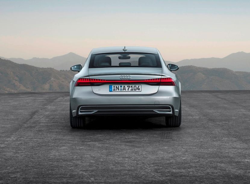 2018-2020-audi-a7-sportback-rear-view-carbuzz-448630-1600 - Masini 2019 Audi A7 Sportback