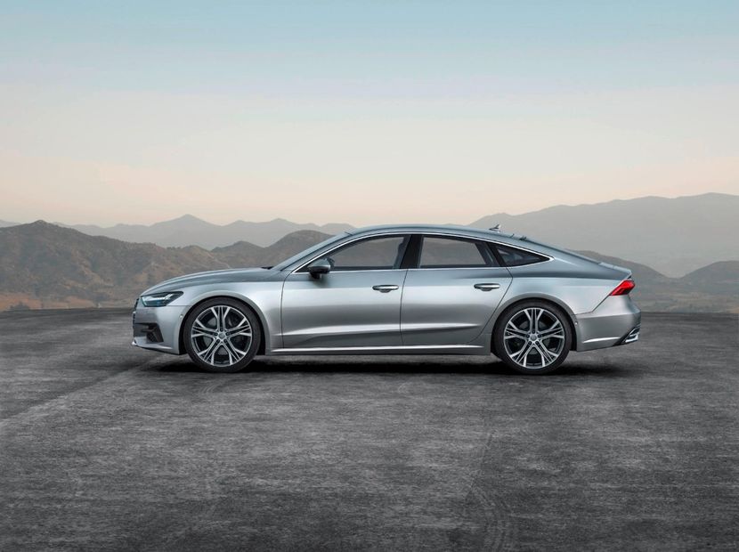 2018-2020-audi-a7-sportback-side-view-carbuzz-448627-1600 - Masini 2019 Audi A7 Sportback
