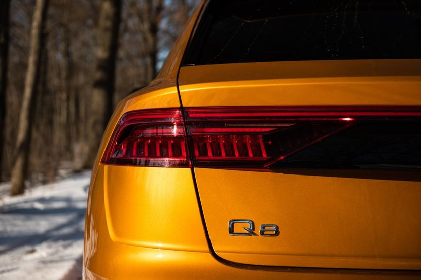 2019-2020-audi-q8-taillight-carbuzz-682130-1600 - Masini 2020 Audi Q8