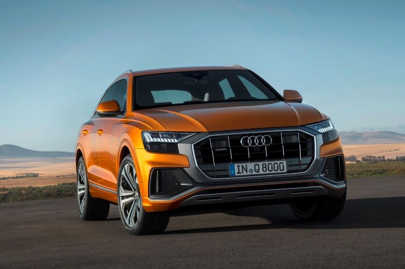 2020-audi-q8-front-angle-view-carbuzz-431323-1600 - Masini 2020 Audi Q8
