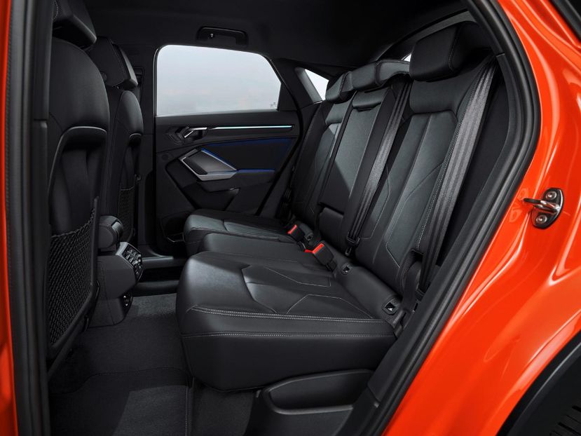 2020-audi-q3-sportback-rear-passenger-seats-carbuzz-610062-1600 - Masini 2020 Audi Q3 Sportback