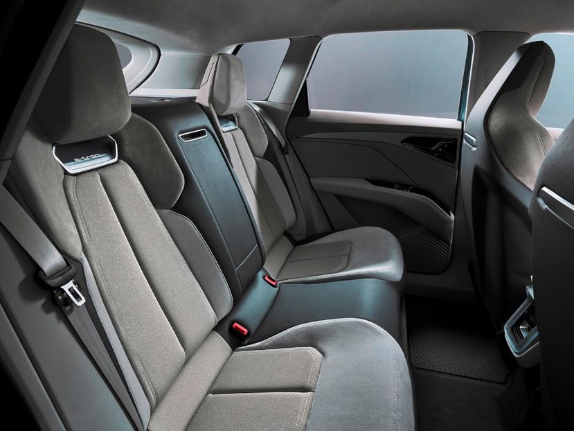 rear-passenger-seats-carbuzz-610438-1600 - Masini 2021 Audi Q4 e-tron