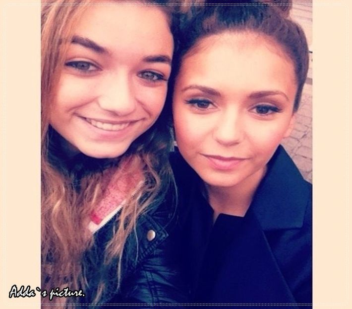 》"Din liceu, clasa a9a să fiu mai exactă. Pe atunci eram introvertită până când Selene m-a + - xE05xS01 haters gonna h a t e