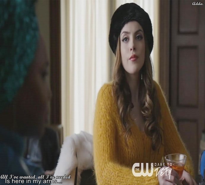 ―  Ideea de a se căsători cu Alexander o bucura nespus, ceea ce o face să îi cuprind - xE05xS01 haters gonna h a t e