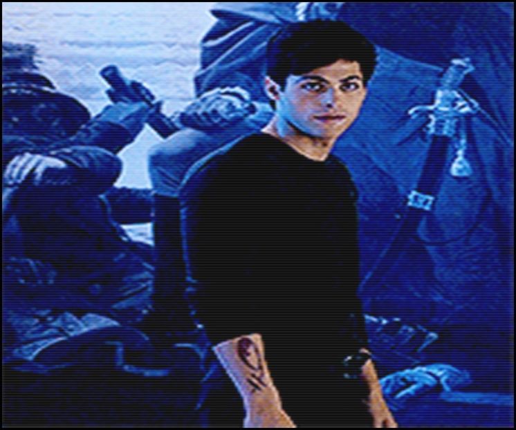 — Dau negativ din cap, în urma celor doi și pornesc apoi cu pași mărunți după Sierra, „Se pare - xE05xS01 haters gonna h a t e