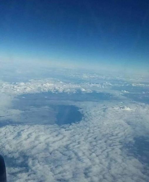 Clouds❤( in the sky ) Calatorie cu avionul - - O - Fotografii x