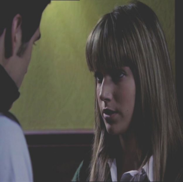 ― un simplu zâmbet, știind că avea dreptate, deoarece în clasa a noua când Amelie nu - xE05xS01 haters gonna h a t e