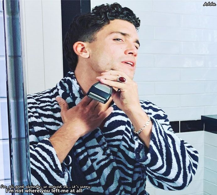 》"Bună idee, chiar ar merge. Cum e cimitirul vesel din România, am putea să facem și + - xE05xS01 haters gonna h a t e