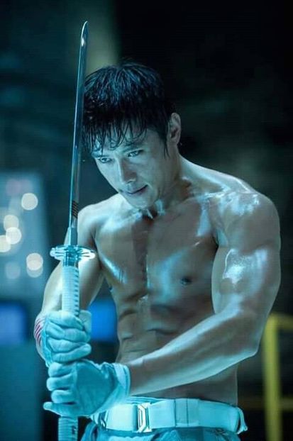  - LEE BYUNG HUN