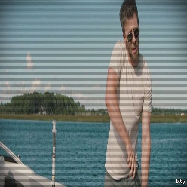 ▬غ√¡ℓ†ﻉ√٥ﺎ; ❝Te-am pus noi sa nu mananci nimic azi? Asta nu a sunat bine, dar - eps 05x În ochi se aprind