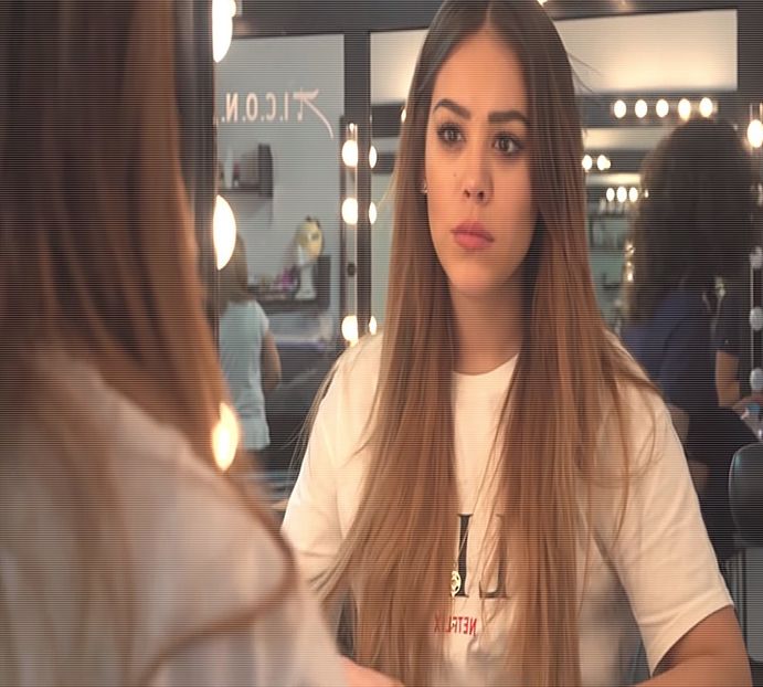 "That's my b#tch!" Începe să râdă, apoi ia cheia din dulapul unde se aflau cheile de la mașini, - xE06xS01 haters gonna h a t e
