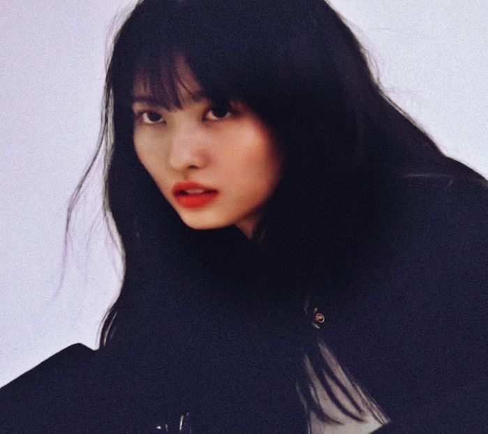⋗ Day 47 ⚘ Momo ⚘ ☾ 18.04.2020 - 01 Je suis ma plus belle arme