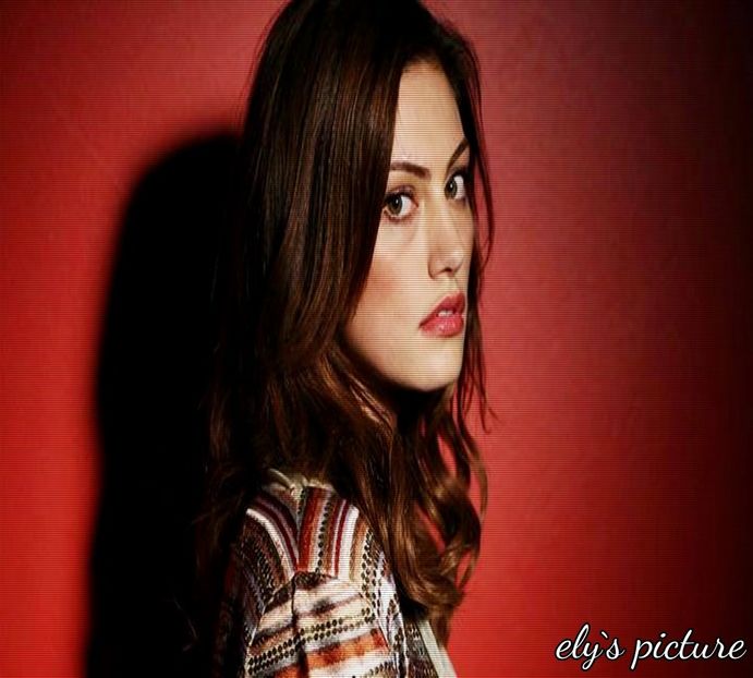 *il ia pe Felix din bratele Elenei si se aseaza la loc pe canapea cu el in brate* Ai grija sa nu+ - here - episode 53 - done