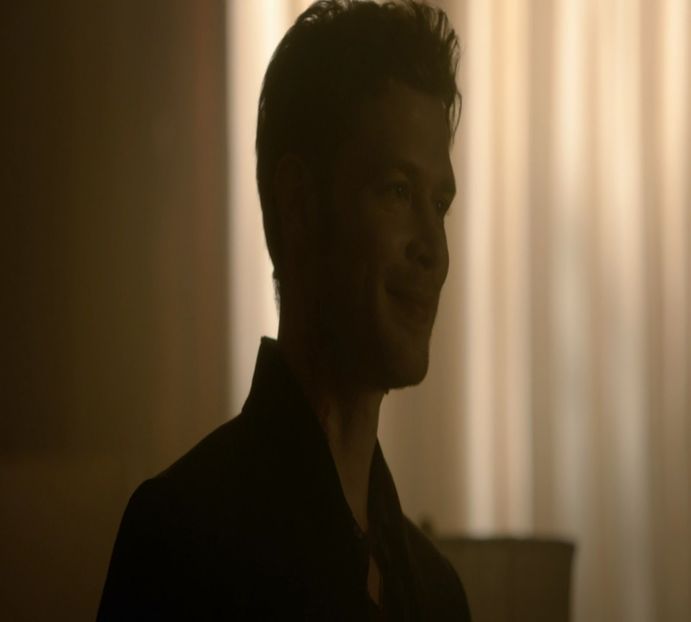 — Se uită la Hayley i.p. „Măcar ești frumoasă...” =))))))) „Și ce s-a gândit Felicitare asta - here - episode 53 - done