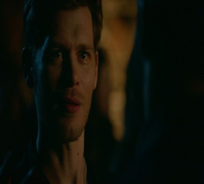 — Realizează acum că tânăra era departe de a glumi în ceea ce privește comiterea unei - E01xS01 ends l i f e kills laughter