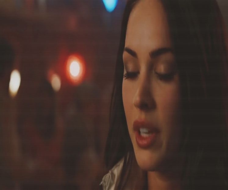 ⛧ℳi̶s̶c̶h̶i̶e̶f̶ ℳa̶n̶a̶g̶e̶d̶  Își arcuiește o sprânceană, impresionată. ❝Bănuiesc că e ceva - E01xS01 ends l i f e kills laughter