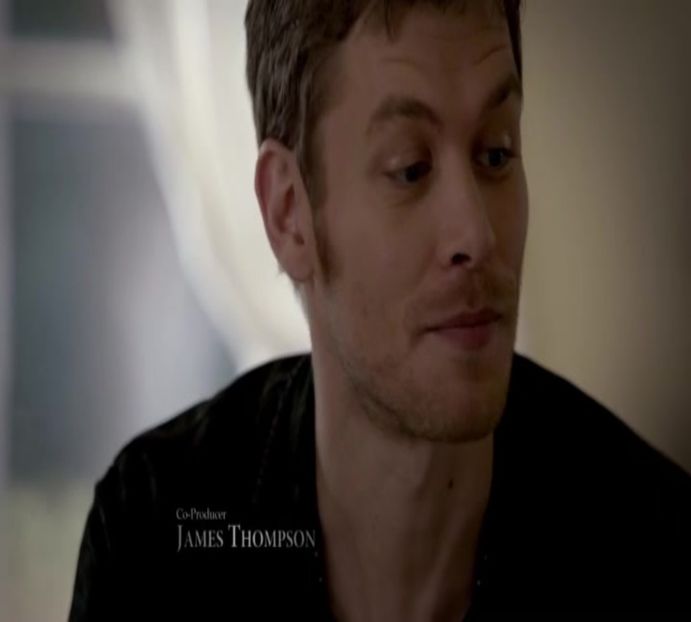 — Își lasă palma să se desprindă de a ei în momentul în care introducerea ajunge la o fi- - E01xS01 ends l i f e kills laughter