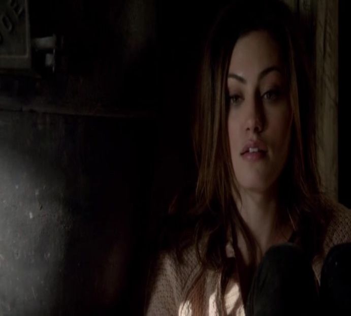 — Deși nervi dominau starea de spirit a lui Raven, atunci când un glas profund și un accent - E01xS01 ends l i f e kills laughter