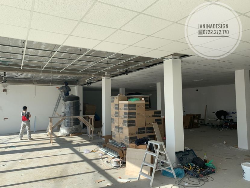 Montaj tavan casetat-tavan fals-janinadesign - Montaj Tavan fals casetat inainte si dupa by JaninaDesign