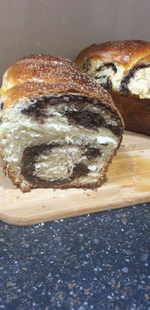  - Cozonac cu nuca si cacao