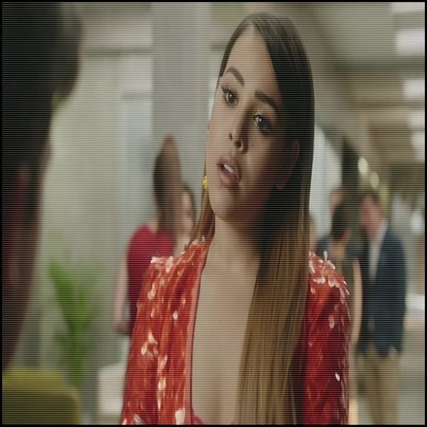 ∎☾▬ Privirea i se duce direct către Carla, expesia feței sale devenind una imediat îngrijorată - E01xS01 ends l i f e kills laughter