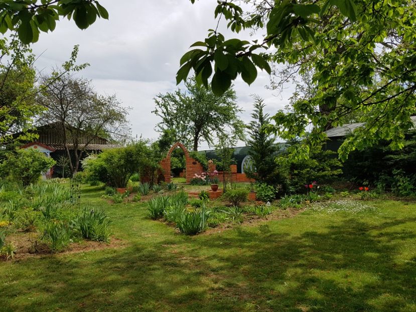  - 2020 Mart-Apr_Idilic garden