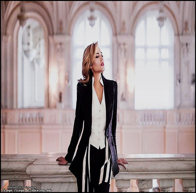 — Ridică din sprâncene când aud acel țipăt, apoi bea din pahar și când aude pași se uită - eps 05x În ochi se aprind