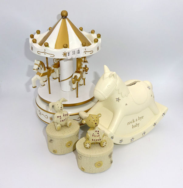 carusel-pusculita-muzical-cutiute-mot-dintisor (4) - Cadouri de botez pentru bebelusi