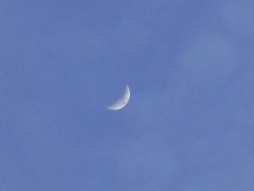 Luna in crestere in Rac - Luna - Soarele si norii - 2