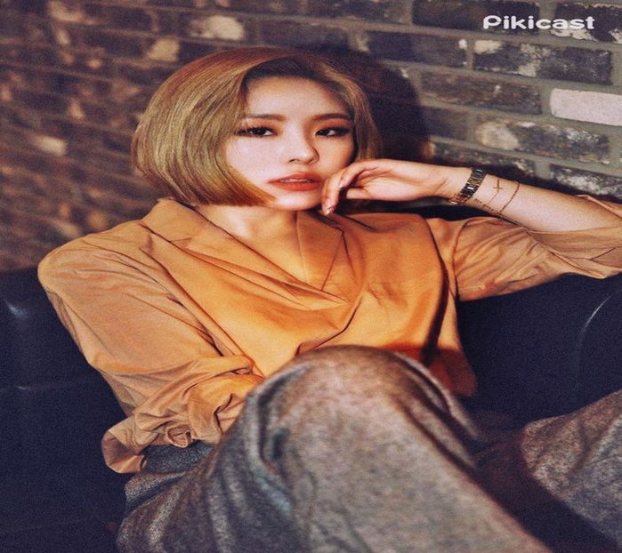 ⋗ Day 59 ⚘ Wheein ⚘ ☾ 30.04.2020 - 01 Je suis ma plus belle arme